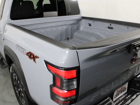 Used 2023 Nissan Frontier PRO-4X w/ Technology Package image 18