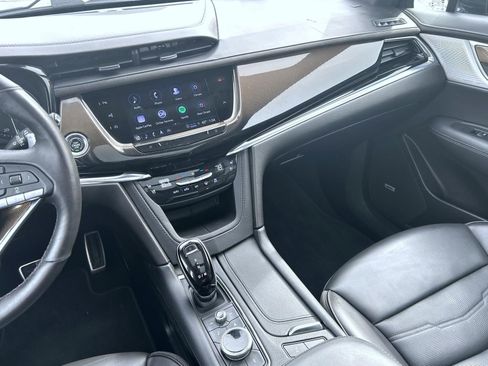 Used 2022 Cadillac XT6 Sport w/ Platinum Package image 22