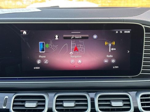 Used 2024 Mercedes-Benz GLS 450 4MATIC image 18