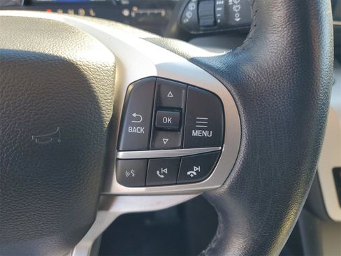 Certified 2022 Ford Explorer XLT w/ Equipment Group 202A image 23