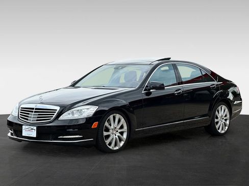 Used 2013 Mercedes-Benz S 550 4MATIC image 3