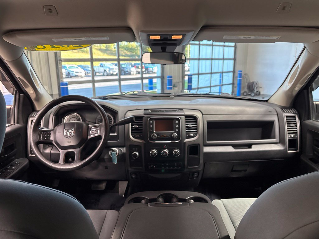 Used 2018 RAM 2500 Tradesman w/ Chrome Appearance Group AWD/4WD image 11