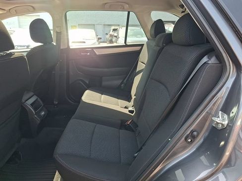 Used 2018 Subaru Outback 2.5i Premium AWD/4WD image 10