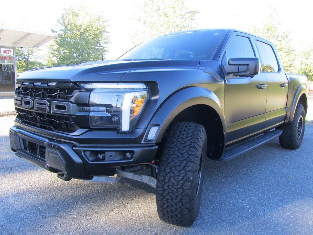 Used 2025 Ford F150 Raptor AWD/4WD image 6