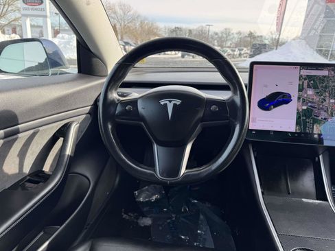 Used 2018 Tesla Model 3 Long Range image 12
