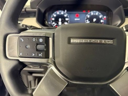 Used 2025 Land Rover Discovery S AWD/4WD image 18