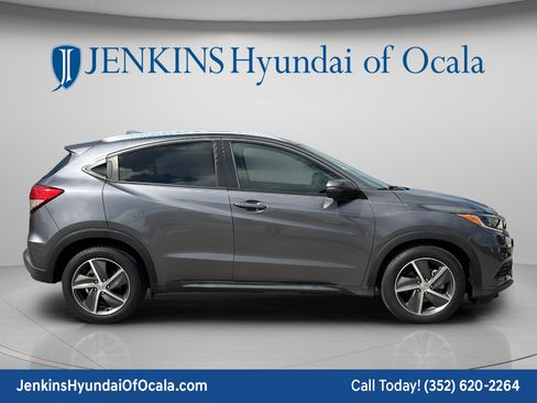 Used 2021 Honda HR-V EX-L image 2
