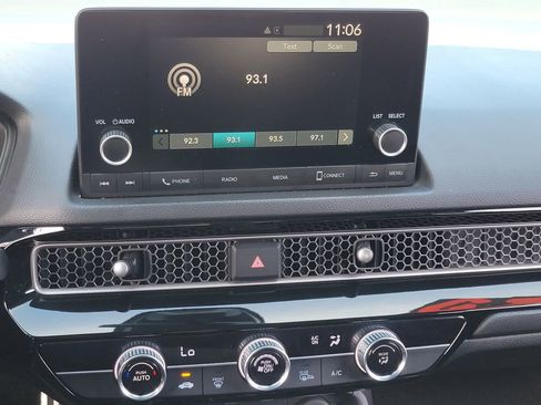 Used 2025 Honda Civic Sport image 9