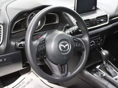 Used 2016 MAZDA MAZDA3 i Sport image 10