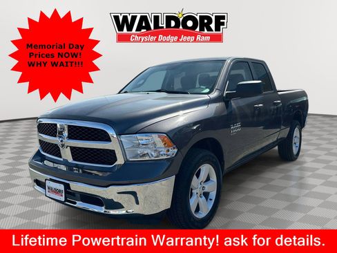 Used 2024 RAM 1500 Classic SLT AWD/4WD image 3