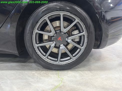 Used 2018 Tesla Model 3 Long Range AWD/4WD image 23
