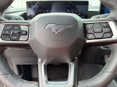 Used 2025 Ford Mustang Coupe RWD image 14