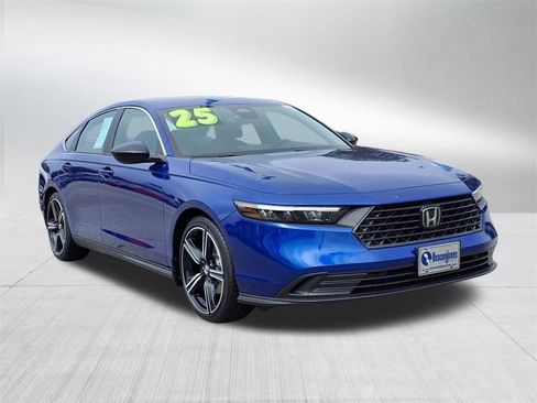 Certified 2025 Honda Accord Sport image 2