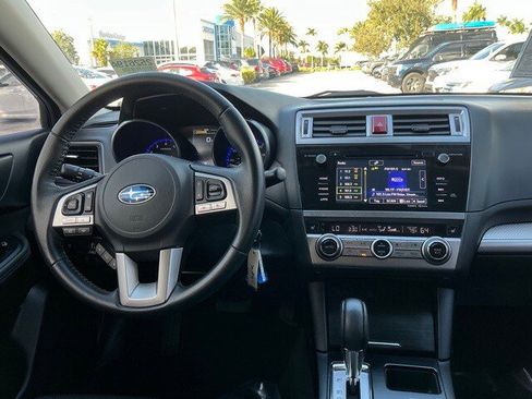 Used 2017 Subaru Legacy 2.5i Premium image 10