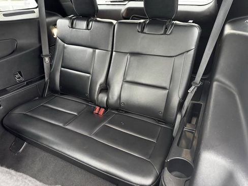 Used 2021 Ford Explorer ST w/ ST Street Pack image 8