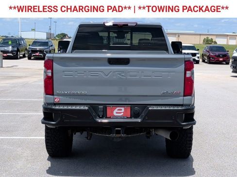 Used 2024 Chevrolet Silverado 2500 ZR2 w/ Technology Package AWD/4WD image 7