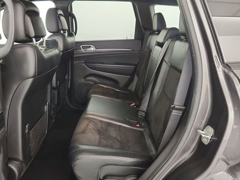 Used 2020 Jeep Grand Cherokee Altitude image 23