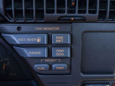 Used 1990 Chevrolet Corvette ZR-1 RWD image 35