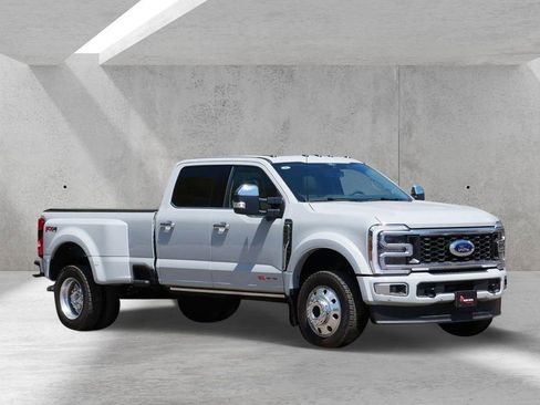 Used 2026 Ford F450 Platinum w/ Platinum Plus Package AWD/4WD image 1