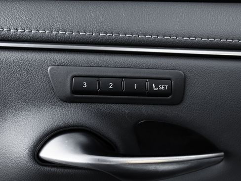 Used 2020 Lexus ES 300h w/ Premium Package image 15