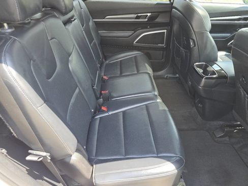 Used 2020 Kia Telluride S w/ S 8 Passenger Seating Package AWD/4WD image 21