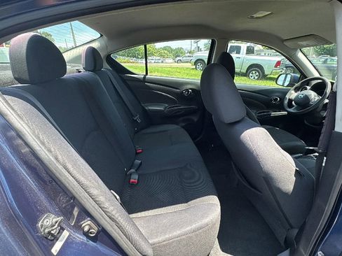 Used 2013 Nissan Versa SV image 17
