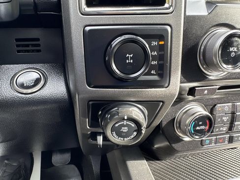 Used 2018 Ford F150 Raptor w/ Equipment Group 802A Luxury image 41