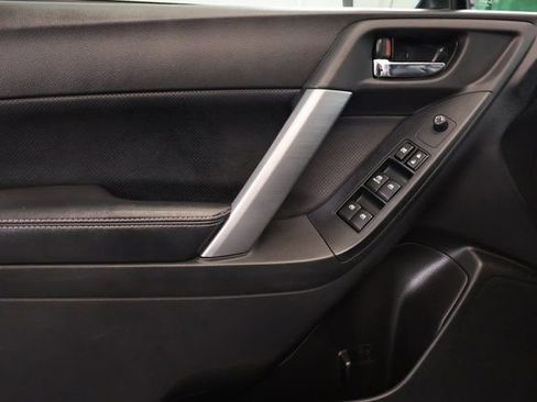 Used 2014 Subaru Forester 2.0XT Premium image 9