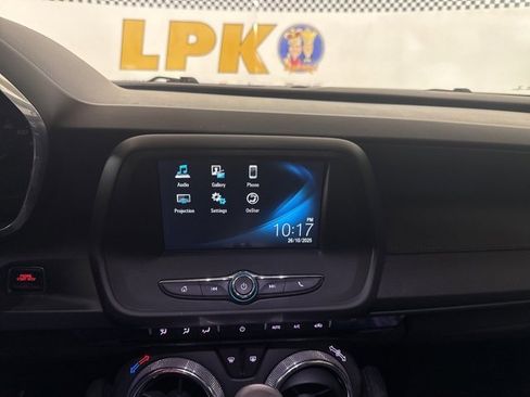 Used 2017 Chevrolet Camaro LT image 24