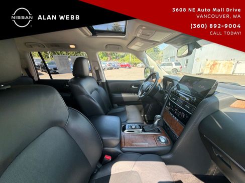 Used 2024 Nissan Armada SL w/ Captain's Chairs Package AWD/4WD image 19