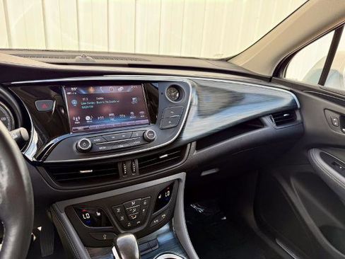 Used 2020 Buick Envision Essence image 21