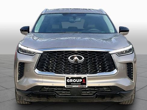 Used 2024 INFINITI QX60 Luxe w/ Vision Package FWD image 3