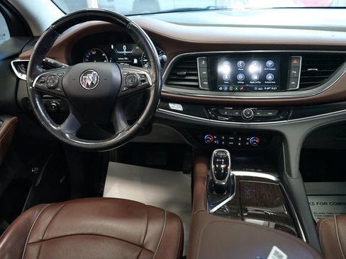 Used 2021 Buick Enclave Avenir w/ Avenir Technology Package AWD/4WD image 12