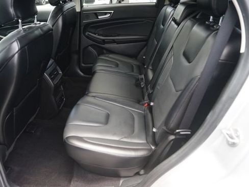 Used 2019 Ford Edge Titanium w/ Equipment Group 301A FWD image 13