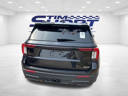 Used 2025 Ford Explorer ST-Line w/ ST-Line Street Pack image 11