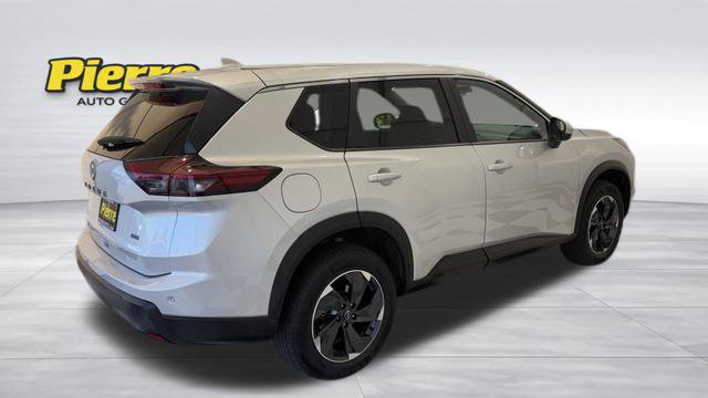 Used 2025 Nissan Rogue SV AWD/4WD image 6