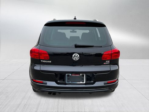 Used 2017 Volkswagen Tiguan Sport image 5