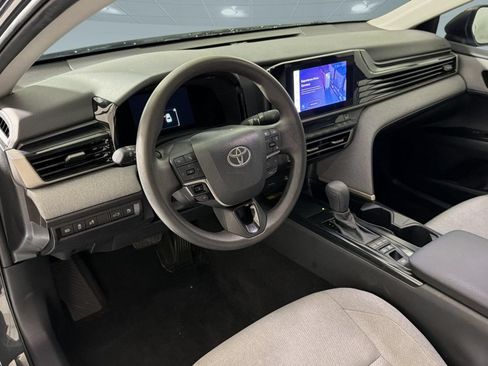 Used 2025 Toyota Camry LE FWD image 4