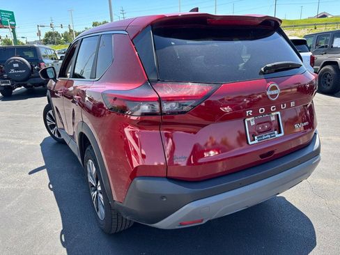 Used 2023 Nissan Rogue SV AWD/4WD image 7