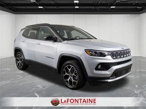 Certified 2025 Jeep Compass Limited image 7