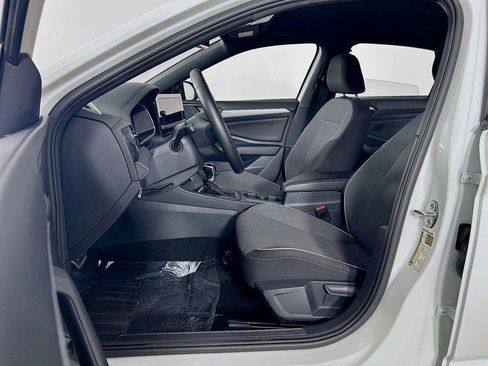 Certified 2025 Volkswagen Jetta Sport FWD image 20