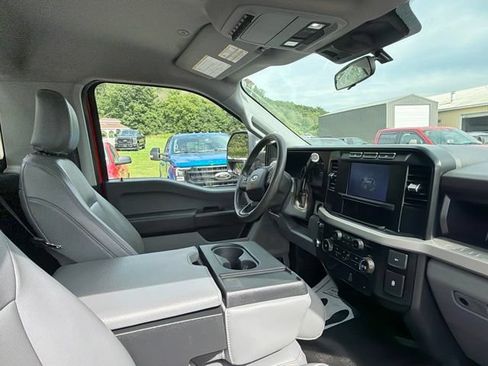 Used 2024 Ford F550 4x4 Regular Cab Super Duty image 38