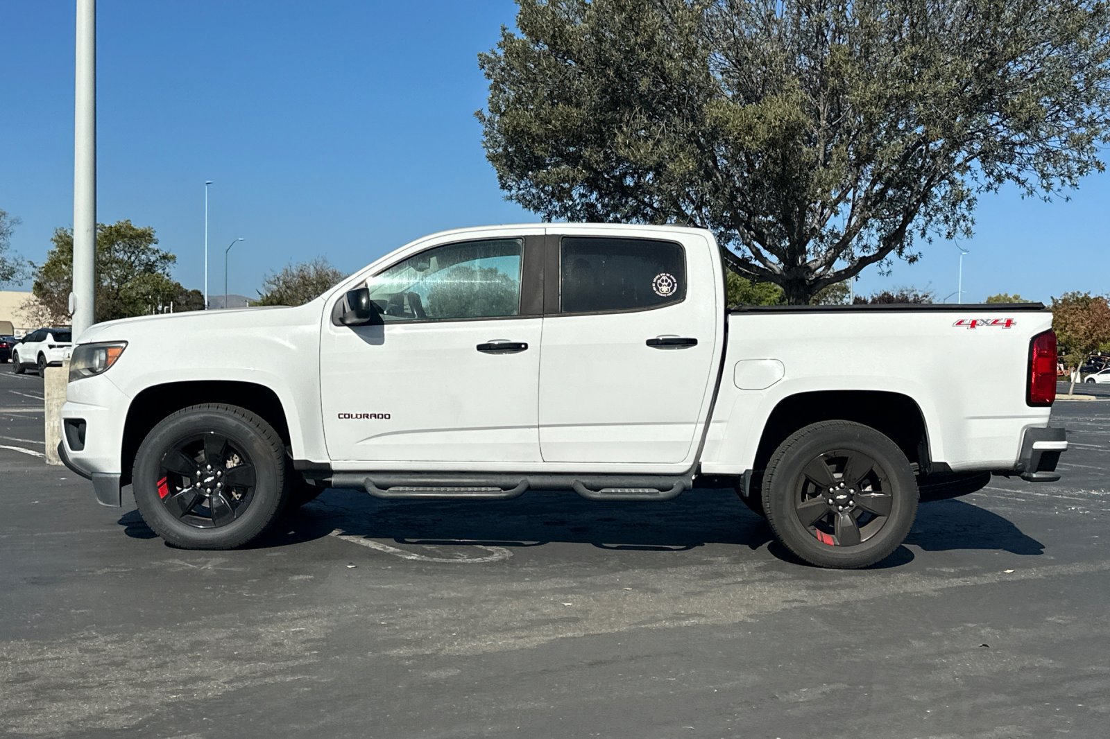 Used 2019 Chevrolet Colorado LT w/ Redline Special Edition AWD/4WD image 7