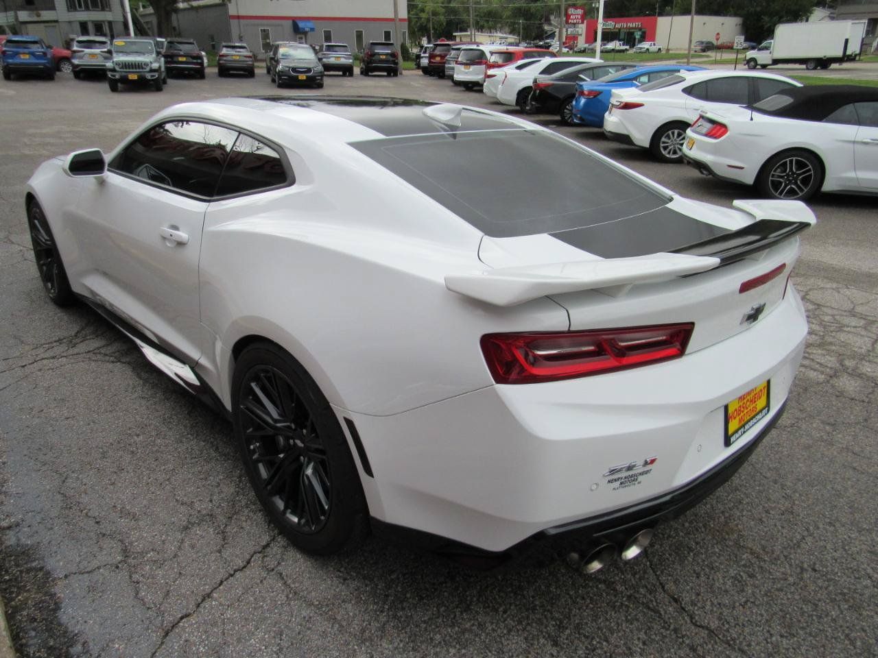 Used 2017 Chevrolet Camaro ZL1 RWD image 8