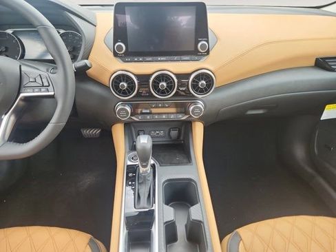 New 2025 Nissan Sentra SV w/ SV Premium Package image 11