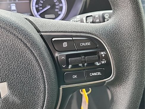 Used 2022 Kia Niro LX FWD image 18
