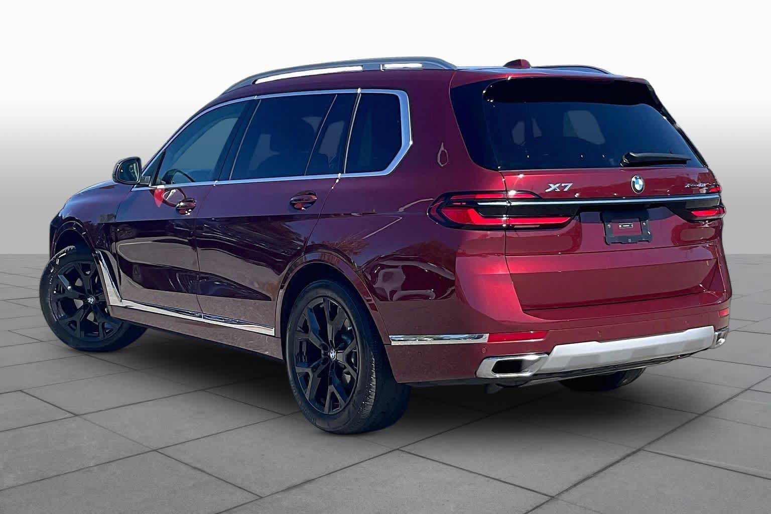 Used 2026 BMW X7 xDrive40i AWD/4WD image 11