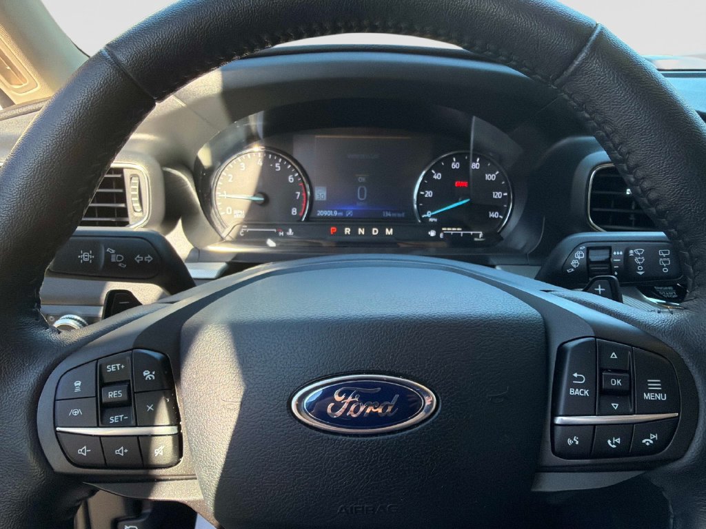 Used 2020 Ford Explorer XLT w/ Equipment Group 202A AWD/4WD image 27