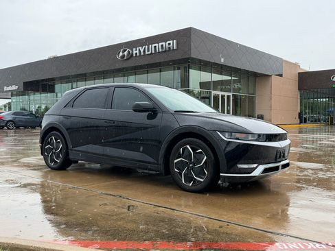 Used 2023 Hyundai Ioniq 5 SEL w/ Cargo Package RWD image 7