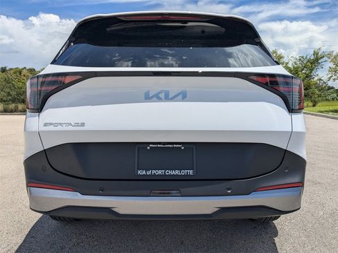 Certified 2026 Kia Sportage EX image 6